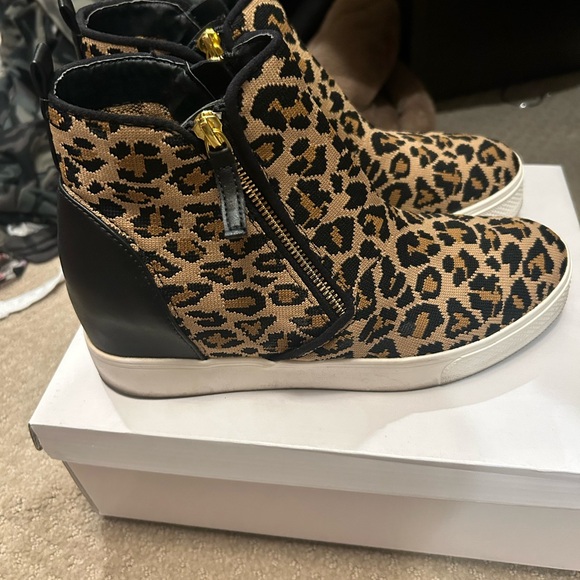 Steve Madden loxley leopard wedge sneakers size 9 - Picture 3 of 4